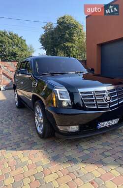 Внедорожник / Кроссовер Cadillac Escalade 2010 в 
