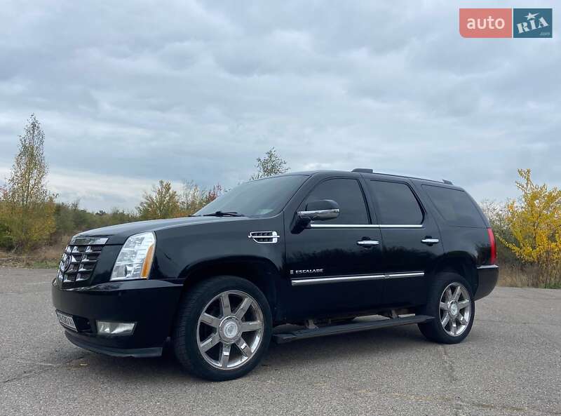 Позашляховик / Кросовер Cadillac Escalade 2008 в Кривому Розі