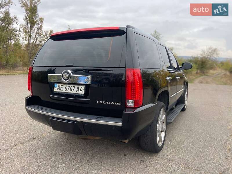 Позашляховик / Кросовер Cadillac Escalade 2008 в Кривому Розі