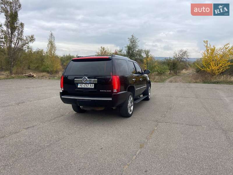 Позашляховик / Кросовер Cadillac Escalade 2008 в Кривому Розі