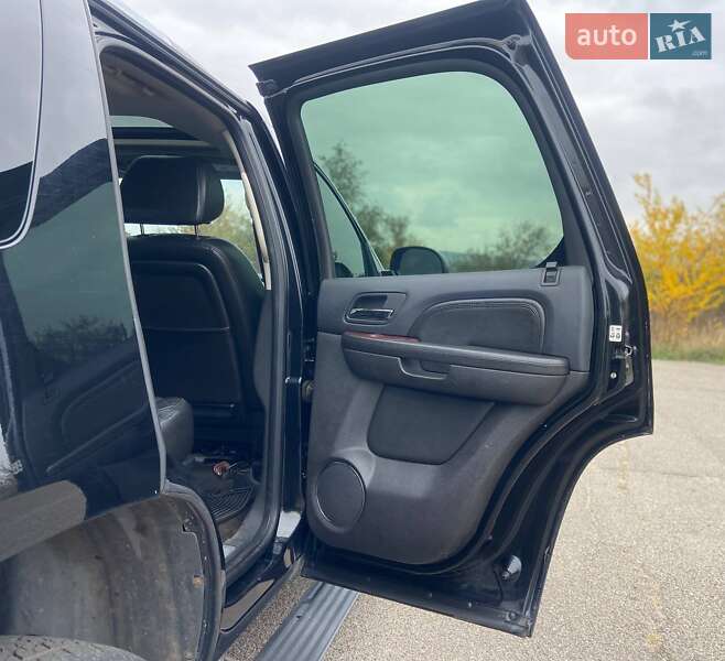 Позашляховик / Кросовер Cadillac Escalade 2008 в Кривому Розі