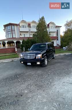 Внедорожник / Кроссовер Cadillac Escalade 2004 в Южноукраинске