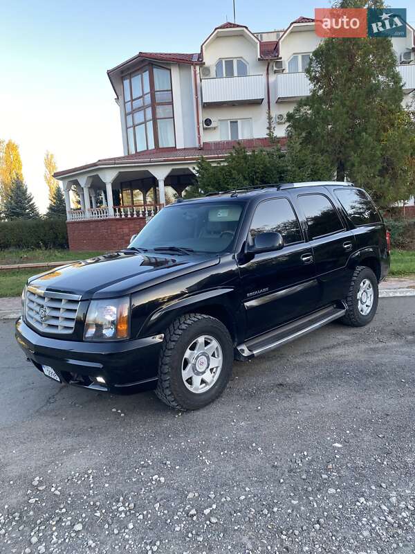 Позашляховик / Кросовер Cadillac Escalade 2004 в Южноукраїнську