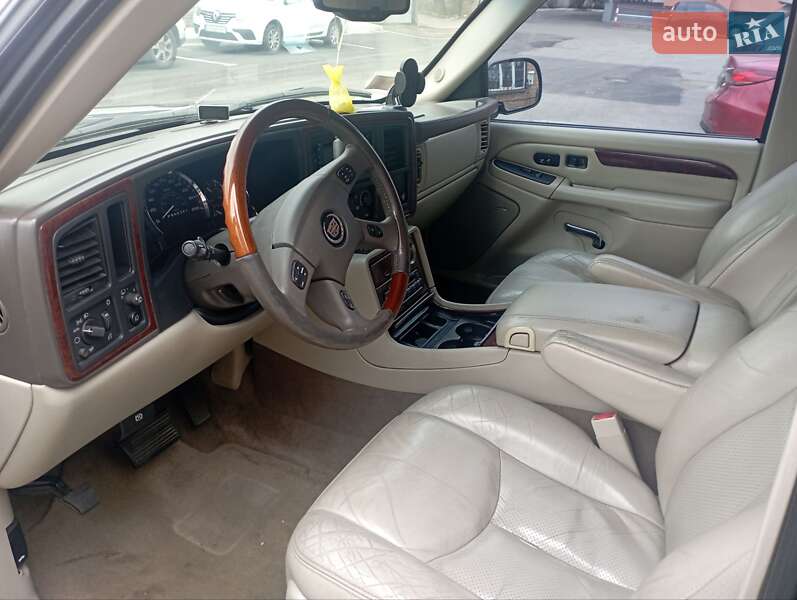 Внедорожник / Кроссовер Cadillac Escalade 2006 в Черкассах