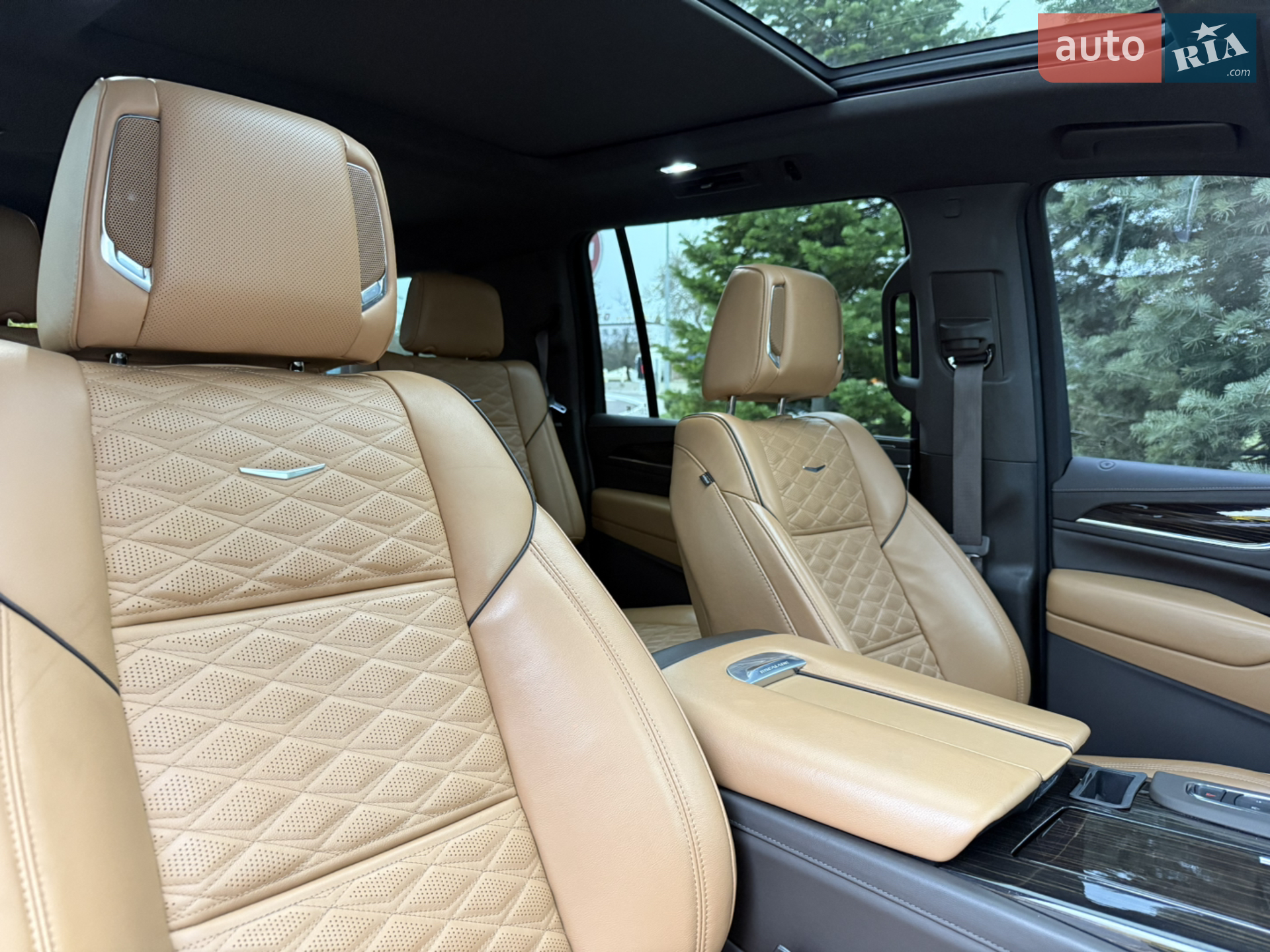 2021 Cadillac Escalade - мініатюра 22