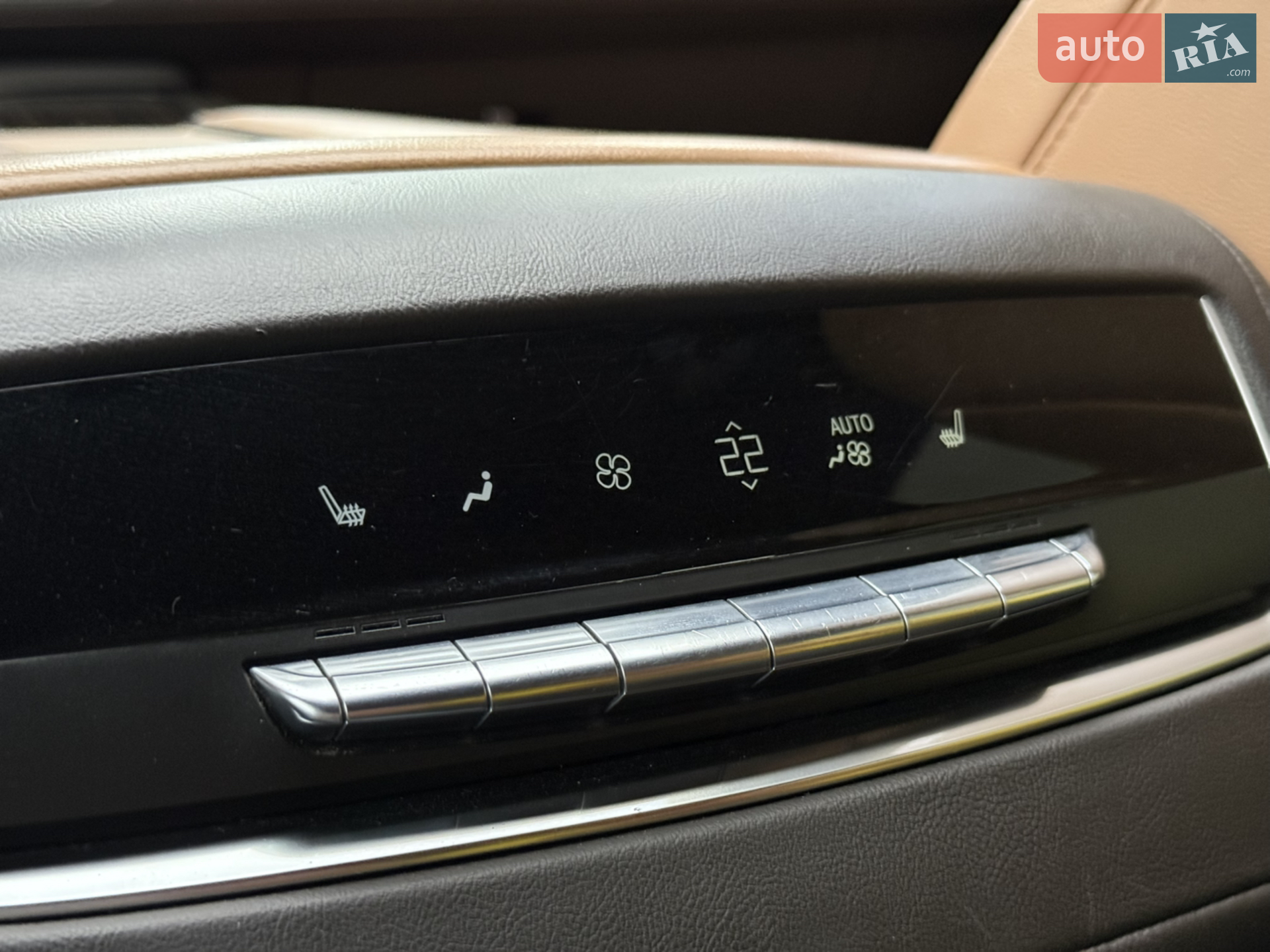 2021 Cadillac Escalade - мініатюра 33