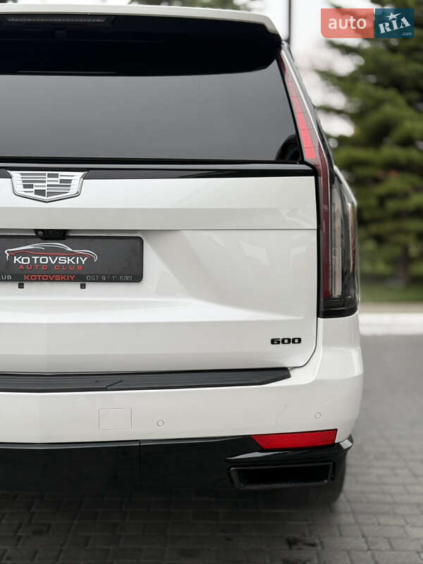 Позашляховик / Кросовер Cadillac Escalade 2021 в Одесі фото 37 Позашляховик / Кросовер Cadillac Escalade 2021 в Одесі