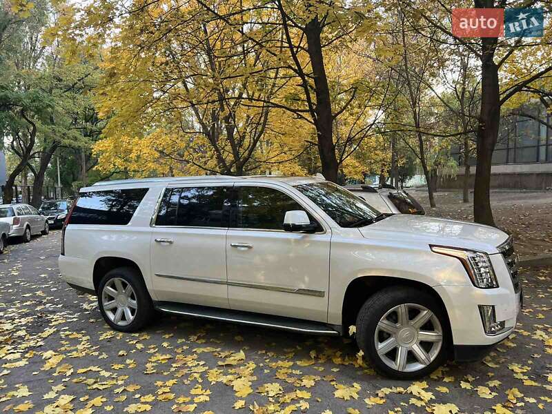 Внедорожник / Кроссовер Cadillac Escalade 2016 в Белой Церкви