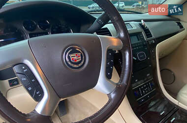 Внедорожник / Кроссовер Cadillac Escalade 2006 в 