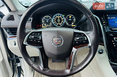 Внедорожник / Кроссовер Cadillac Escalade 2014 в Харькове