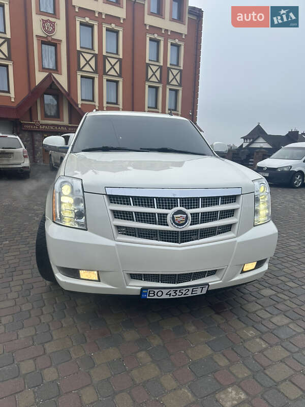 Cadillac Escalade 2013