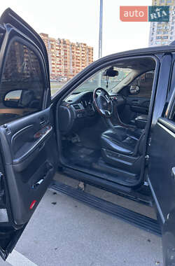 Внедорожник / Кроссовер Cadillac Escalade 2008 в 