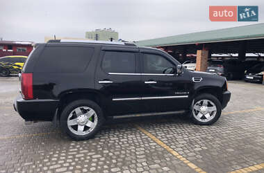 Позашляховик / Кросовер Cadillac Escalade 2007 в 
