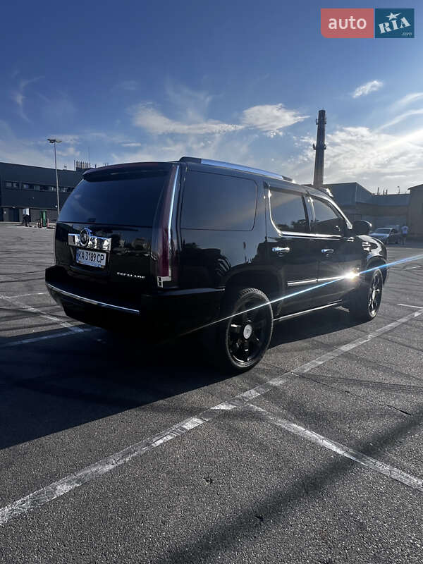 Позашляховик / Кросовер Cadillac Escalade 2008 в Києві фото 3 Позашляховик / Кросовер Cadillac Escalade 2008 в Києві