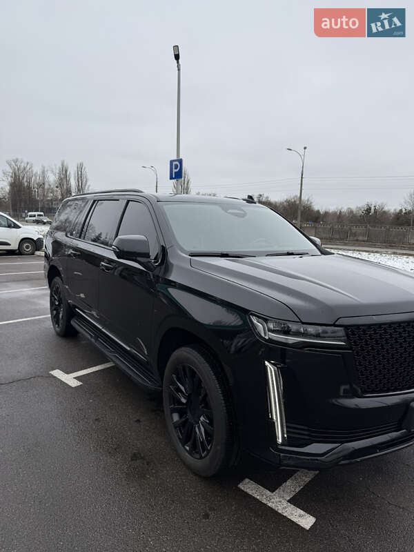 Универсал Cadillac Escalade 2023 в Киеве