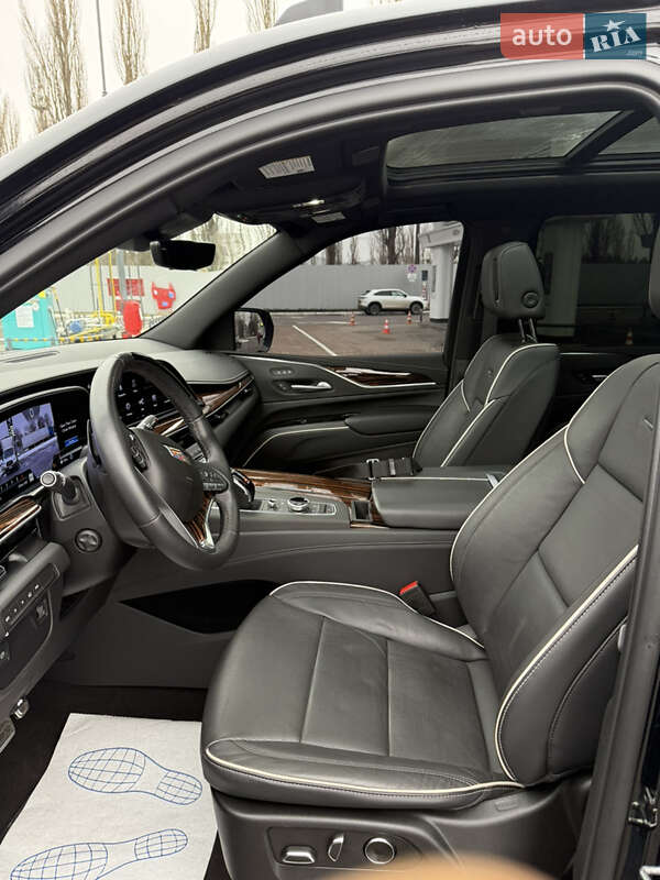 Универсал Cadillac Escalade 2023 в Киеве