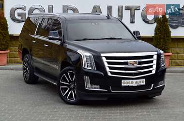 Внедорожник / Кроссовер Cadillac Escalade 2017 в 