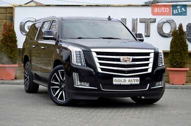 Внедорожник / Кроссовер Cadillac Escalade 2017 в 