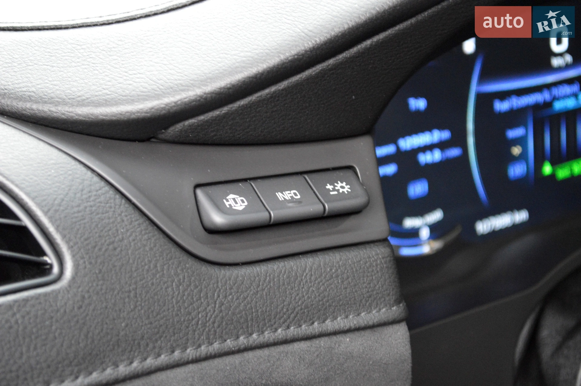 2017 Cadillac Escalade - мініатюра 36