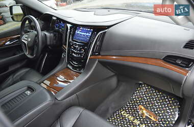 Внедорожник / Кроссовер Cadillac Escalade 2017 в 