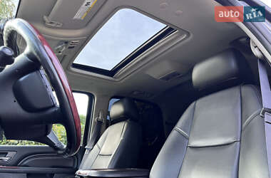 Внедорожник / Кроссовер Cadillac Escalade 2013 в 