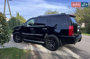 Внедорожник / Кроссовер Cadillac Escalade 2013 в 
