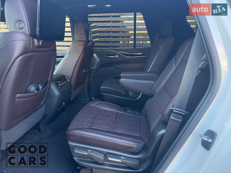 Внедорожник / Кроссовер Cadillac Escalade 2022 в Одессе фото 28 Внедорожник / Кроссовер Cadillac Escalade 2022 в Одессе