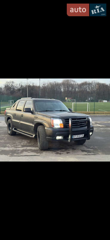 Пикап Cadillac Escalade 2002 в Ивано-Франковске
