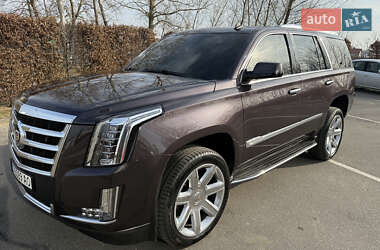 Внедорожник / Кроссовер Cadillac Escalade 2014 в Киеве