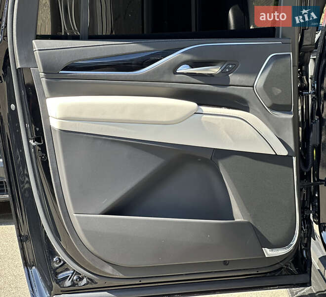 Внедорожник / Кроссовер Cadillac Escalade 2023 в Киеве фото 29 Внедорожник / Кроссовер Cadillac Escalade 2023 в Киеве