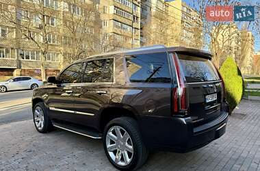 Внедорожник / Кроссовер Cadillac Escalade 2014 в 