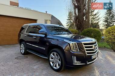 Внедорожник / Кроссовер Cadillac Escalade 2014 в 