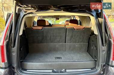 Внедорожник / Кроссовер Cadillac Escalade 2014 в 
