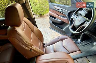 Внедорожник / Кроссовер Cadillac Escalade 2014 в 