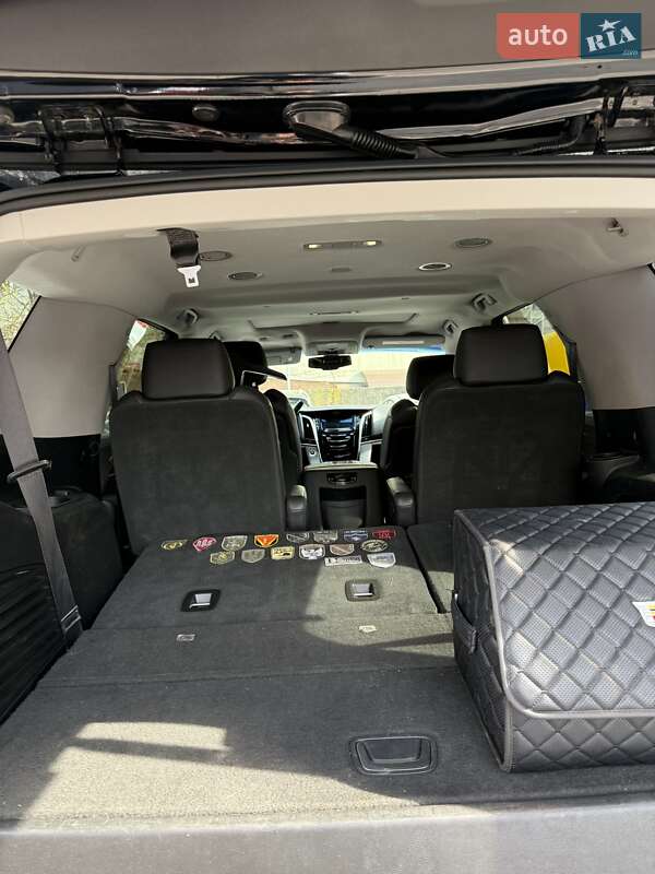 Позашляховик / Кросовер Cadillac Escalade 2019 в Києві