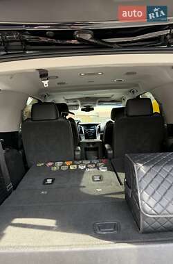 Позашляховик / Кросовер Cadillac Escalade 2019 в 