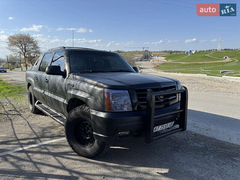 Пикап Cadillac Escalade 2002 в Ивано-Франковске