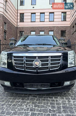 Позашляховик / Кросовер Cadillac Escalade 2008 в 