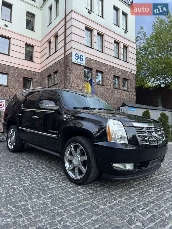 Позашляховик / Кросовер Cadillac Escalade 2008 в 