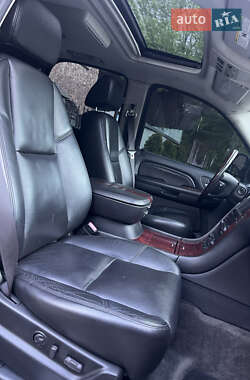 Позашляховик / Кросовер Cadillac Escalade 2008 в 