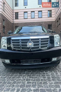 Позашляховик / Кросовер Cadillac Escalade 2008 в 