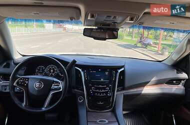 Внедорожник / Кроссовер Cadillac Escalade 2014 в 