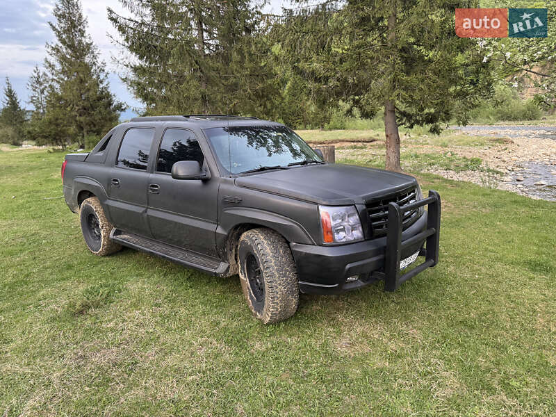 Пикап Cadillac Escalade 2002 в Ивано-Франковске