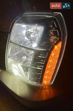 Внедорожник / Кроссовер Cadillac Escalade 2011 в 