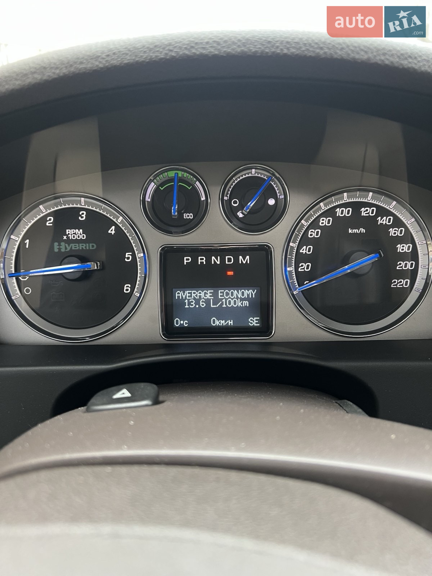 2011 Cadillac Escalade - мініатюра 17