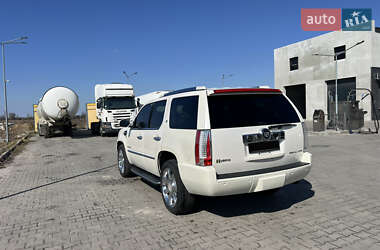 Внедорожник / Кроссовер Cadillac Escalade 2011 в 
