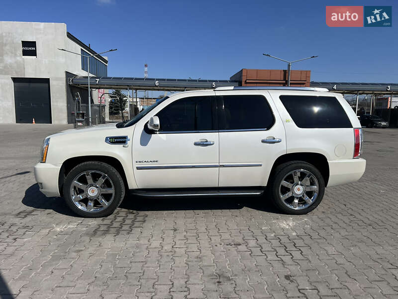 Внедорожник / Кроссовер Cadillac Escalade 2011 в Киеве