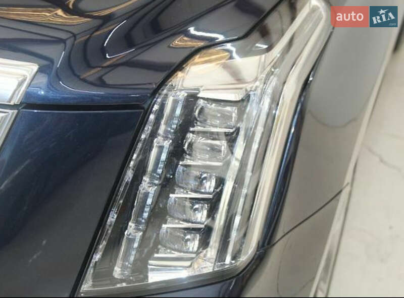 Позашляховик / Кросовер Cadillac Escalade 2017 в Києві