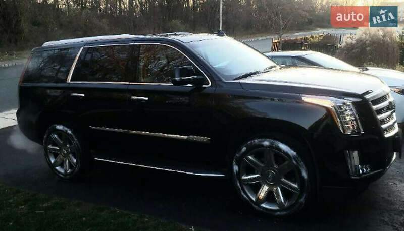 Позашляховик / Кросовер Cadillac Escalade 2017 в Києві