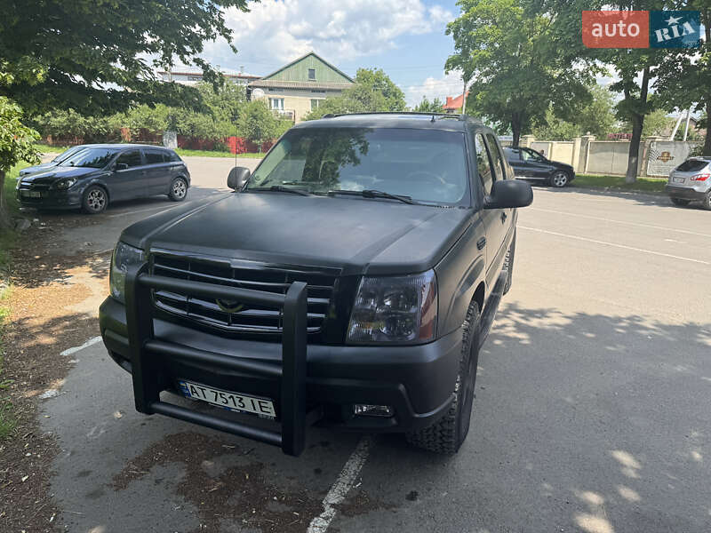 Пикап Cadillac Escalade 2002 в Ивано-Франковске